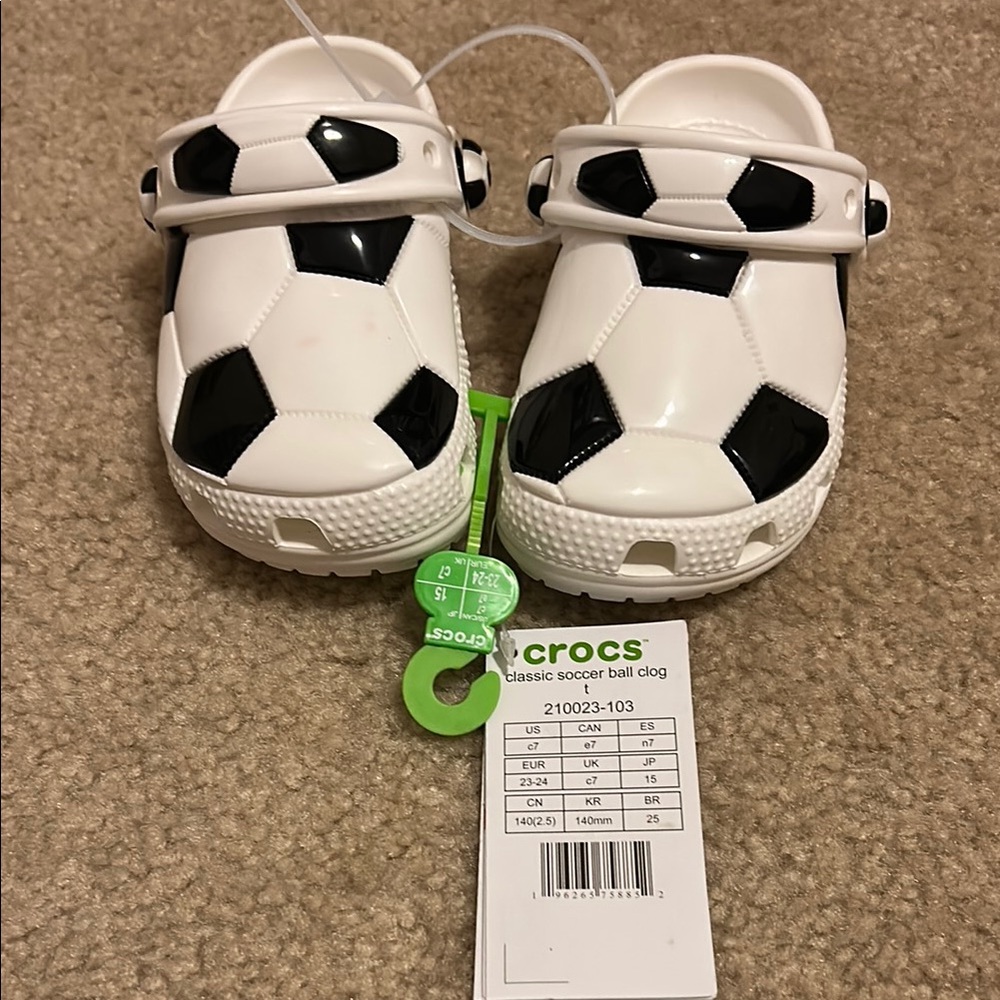 New Crocs Kids Classic Soccer Ball Clog - Black and White - size 7